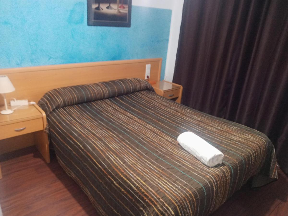 Pension Iglesias Saragosse Extérieur photo